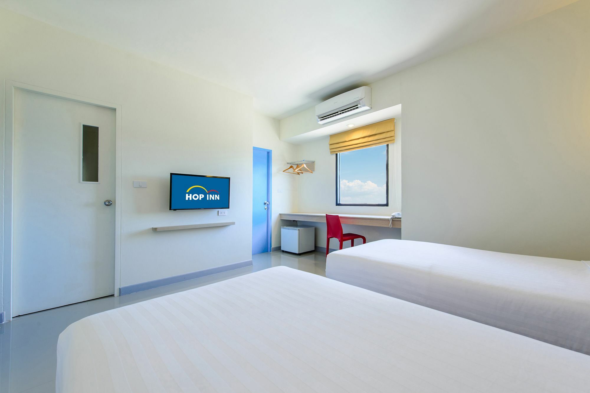 Hop Inn Lop Buri Екстериор снимка