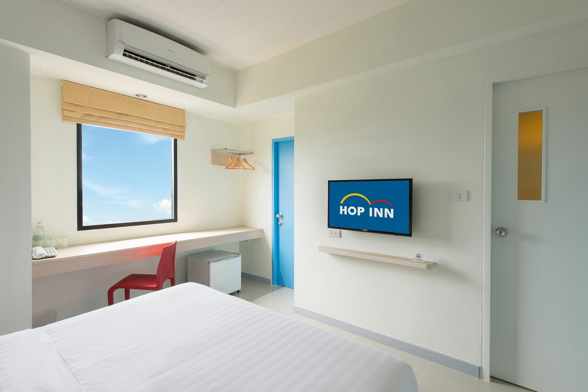 Hop Inn Lop Buri Екстериор снимка
