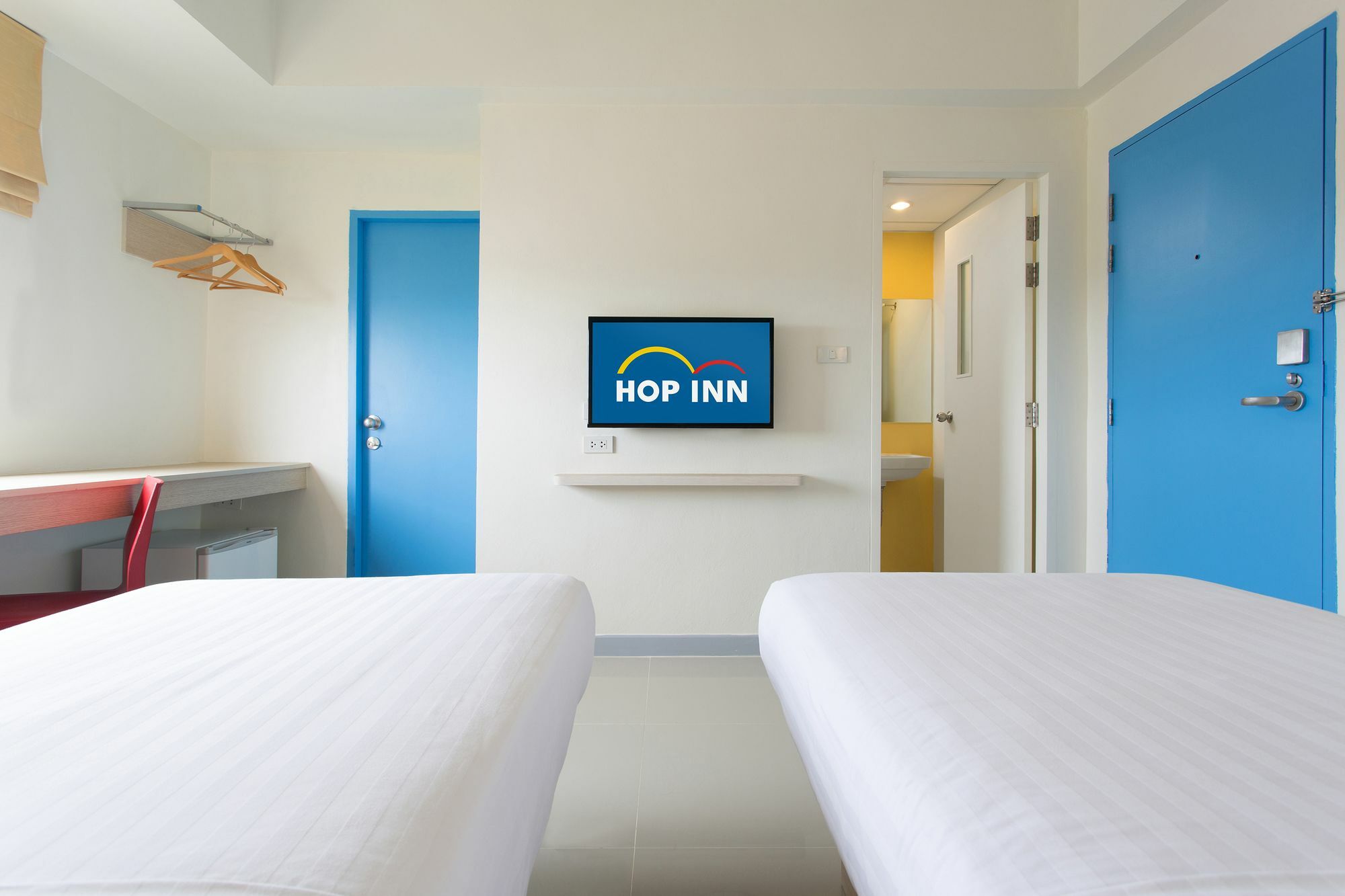 Hop Inn Lop Buri Екстериор снимка