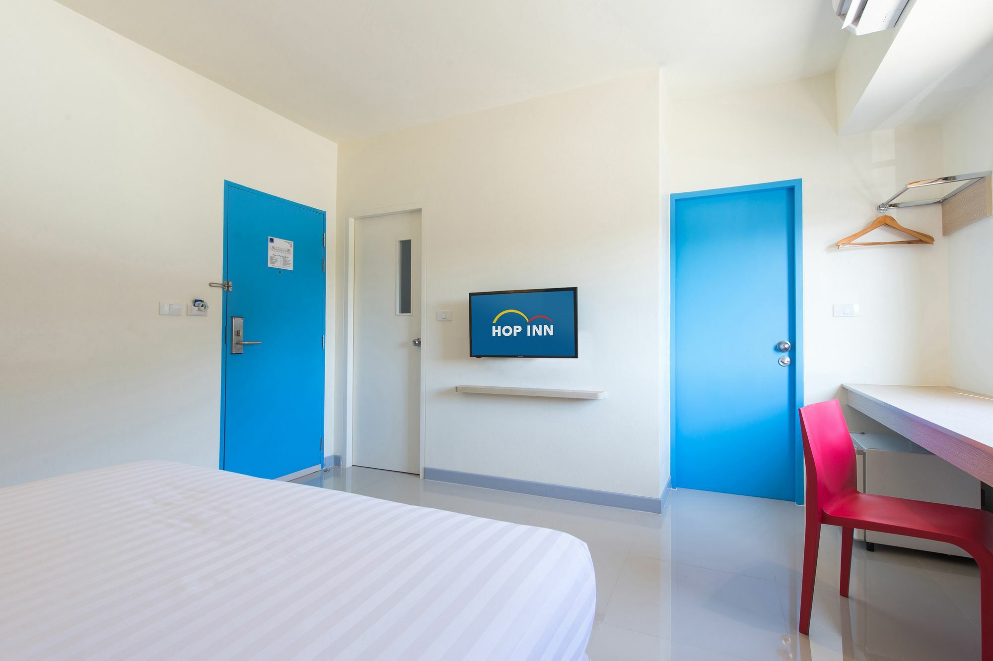 Hop Inn Lop Buri Екстериор снимка