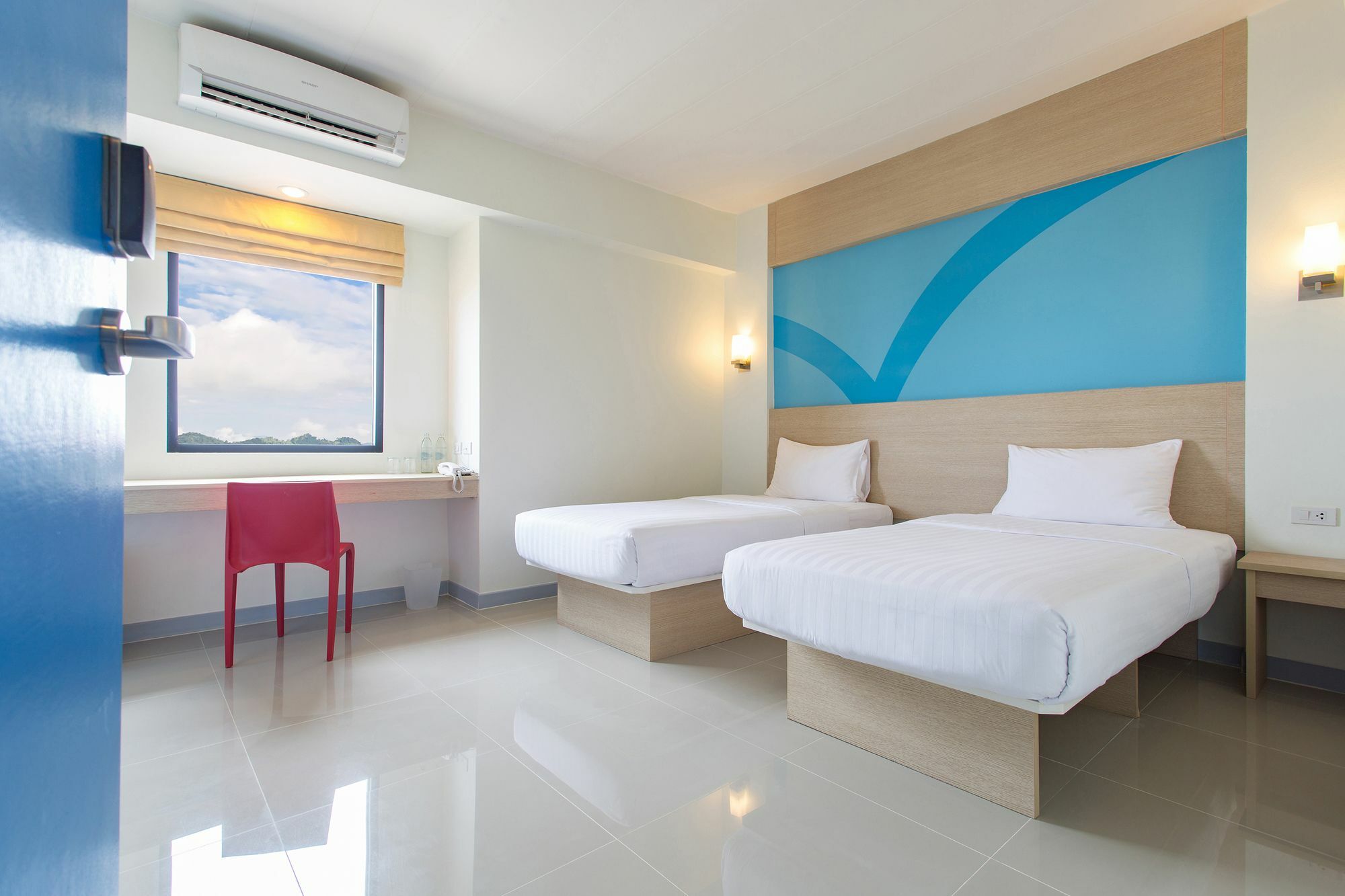 Hop Inn Lop Buri Екстериор снимка